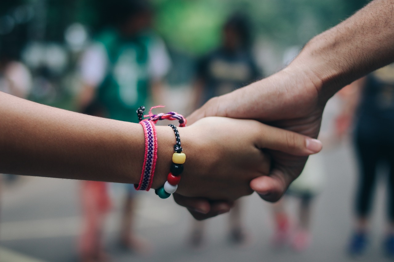 刀剑英雄：精彩头条app详情下载教程