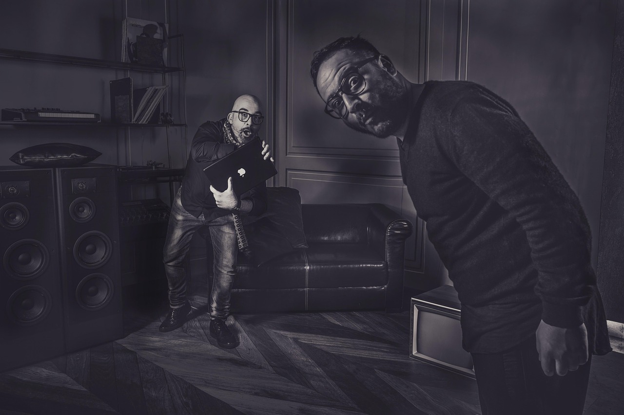 Telegram云控系统实名账号：澳洲房产代理平台